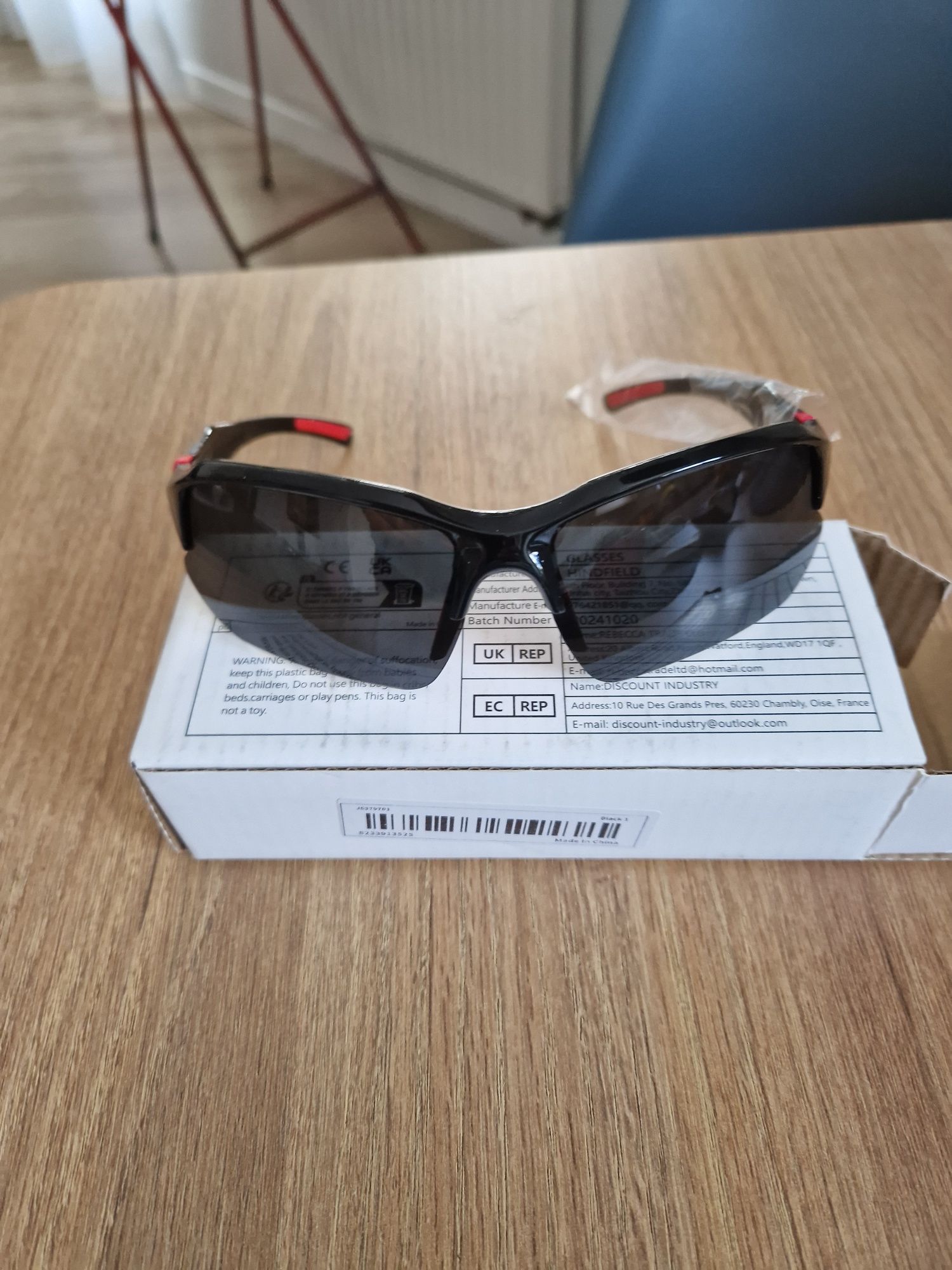 Śliczne nowe  okulary