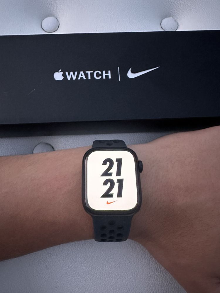 Apple Watch 7 41 мм найк ідеальні