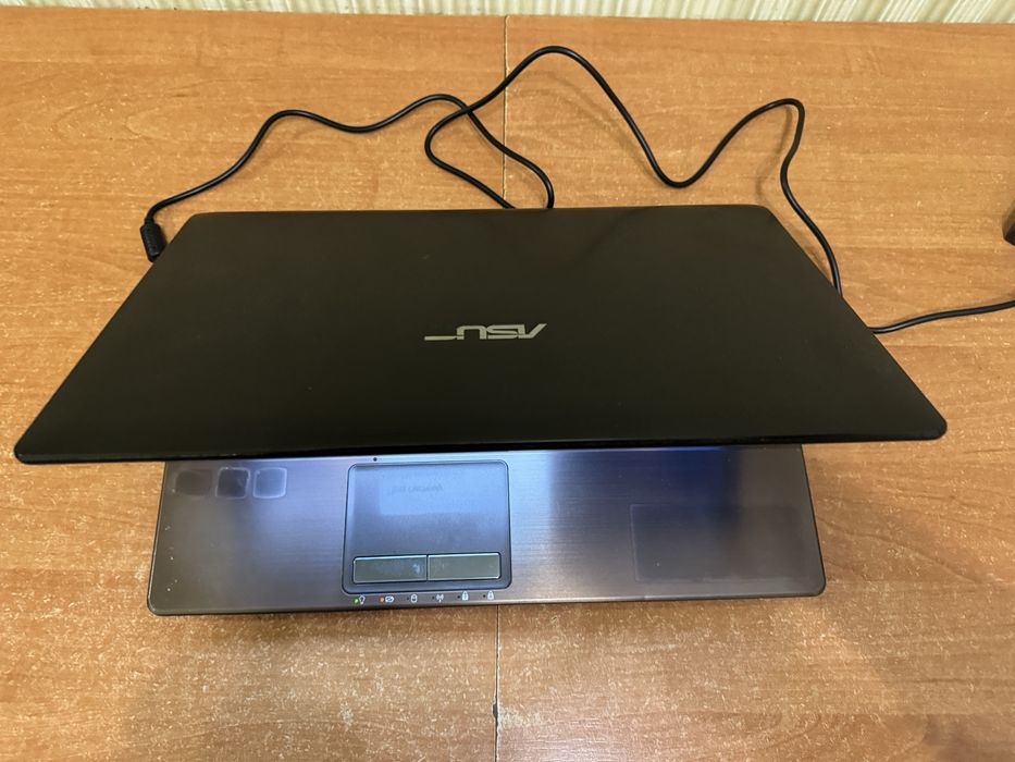 Ноутбук Asus X538 core i3 2gen NVIDIA GeForce GT 520MX