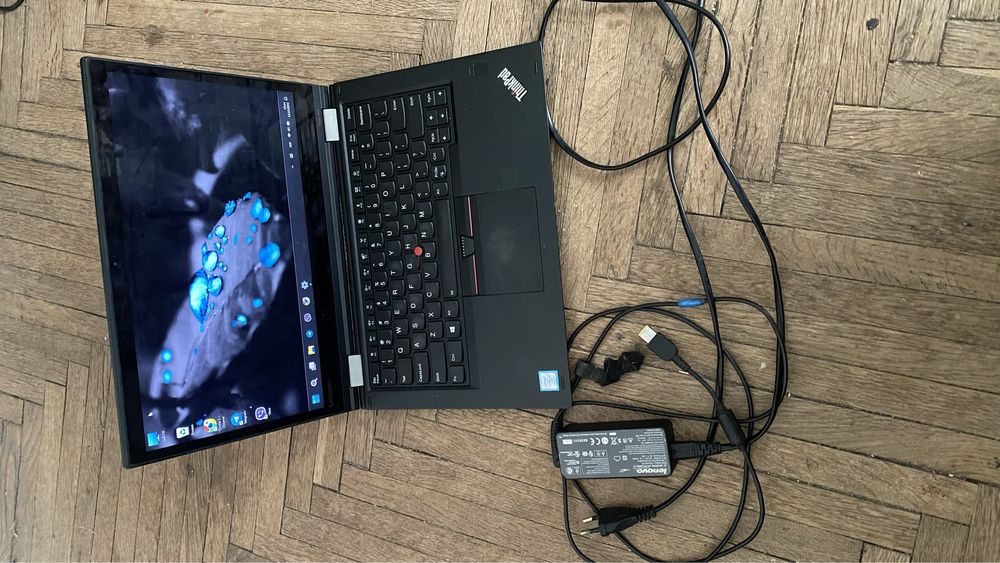 Lenovo thinkpad yoga 13.3’ 370 i5 7300 16gb ram 512 ssd windows 11 pro