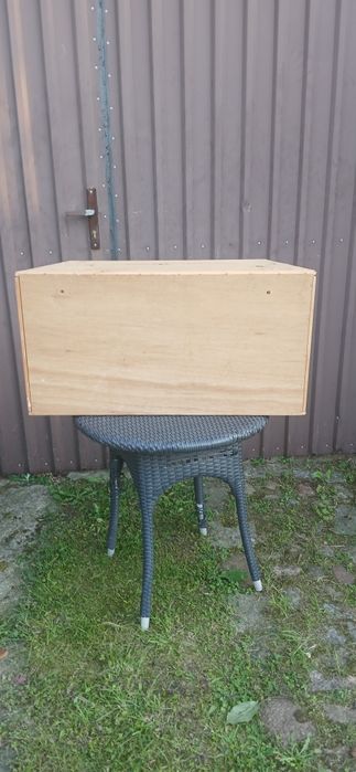 Mala witrynka , szafka sosnowa