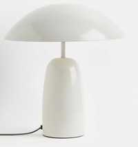 metalowa lampa stołowa grzybek H&M Home beżowa duńska skandynawska