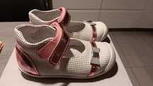 Sprzedam buty korneckiego