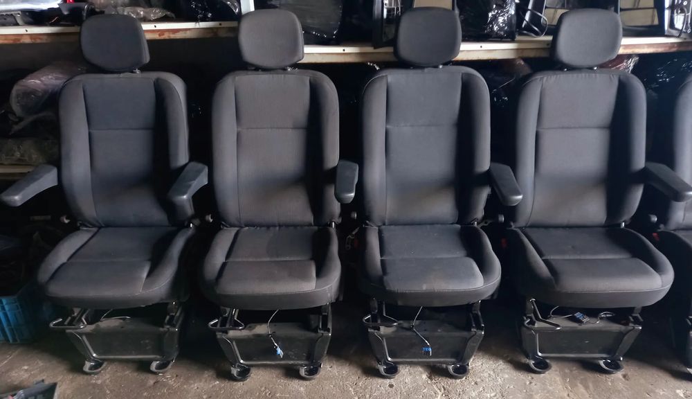 Fotel Lewy Kierowcy Z Podłokietnikiem I Podstawą Renault Master III IV Movano NV400