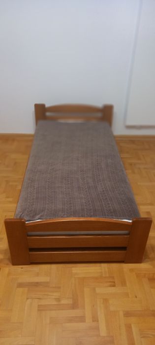 Łóżko 2.1m na 1.1m