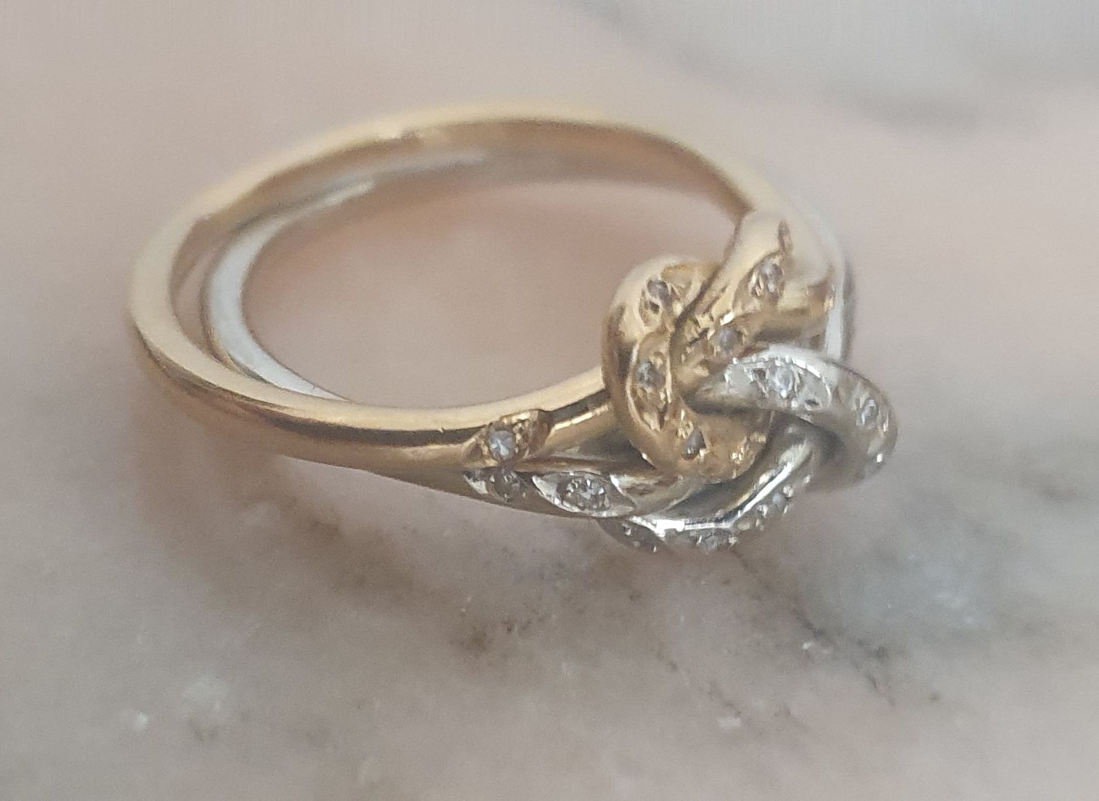 Anel vintage deslumbrante ouro 19.2 quilates