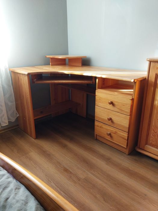 Biurko narożne sosnowe