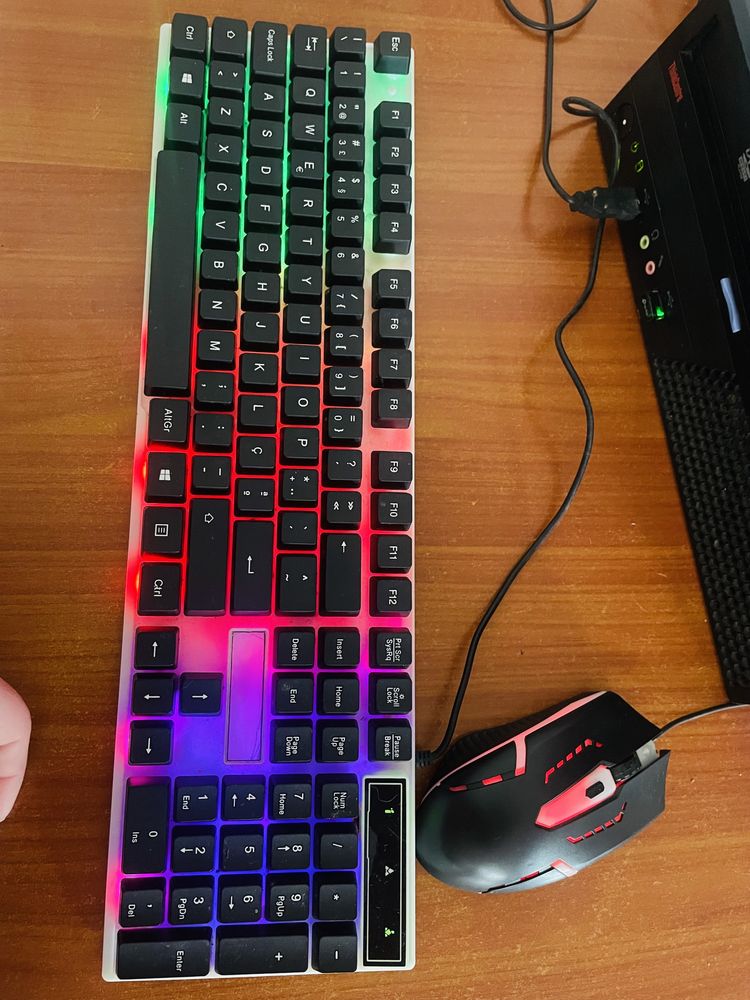 Vendo este pc completo