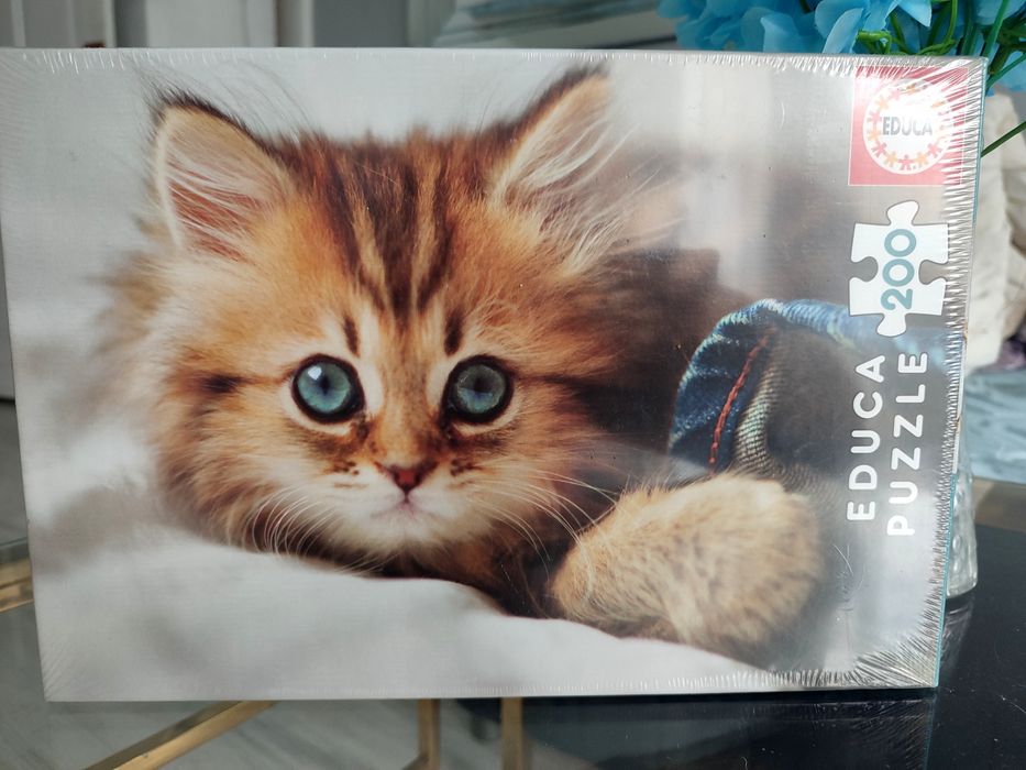 Puzzle nowe mały kotek 200 elementów