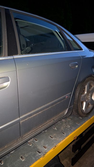 Drzwi lewy tył sline audi a4 b7 LY7G poszycie bdb w kolor.