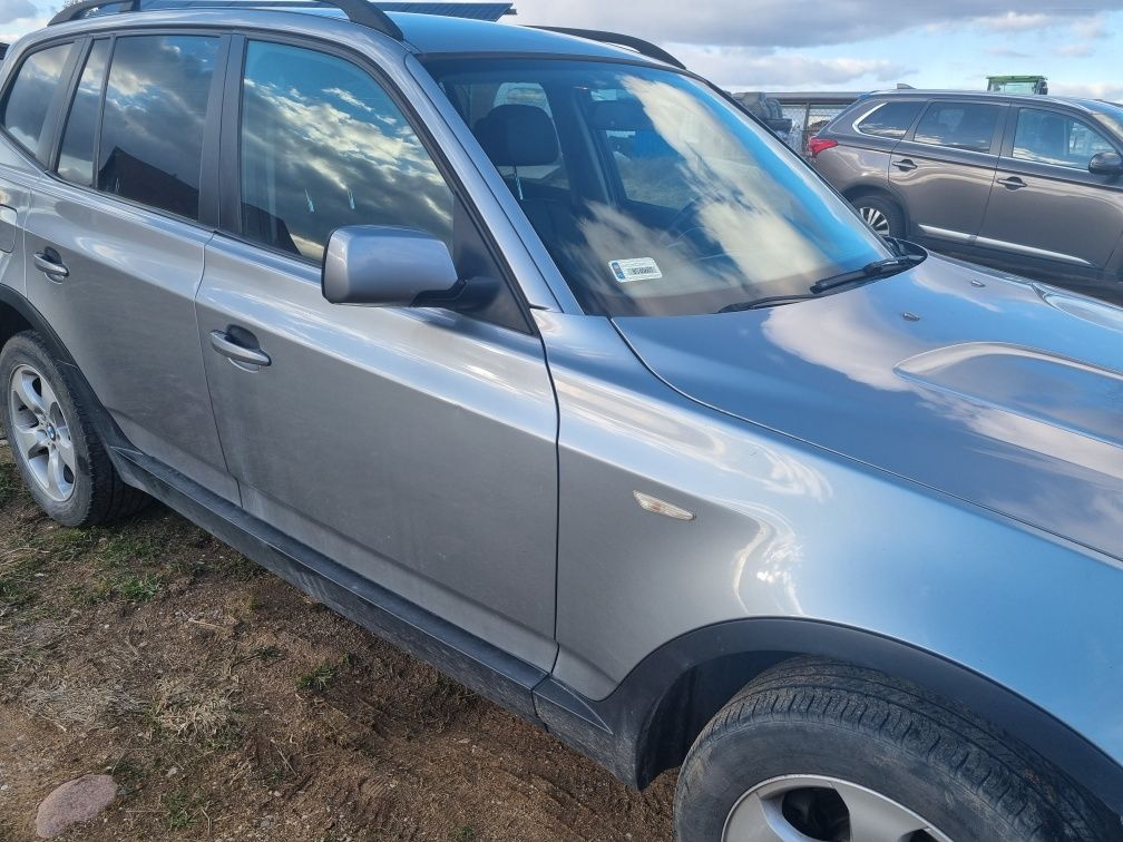 BMW  X3 rok 2008
2l dizel przebieg 270 tyś.