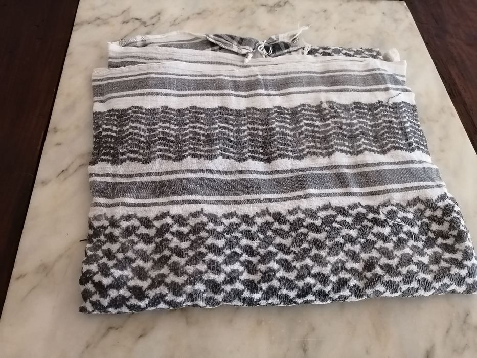 lenço arabe em bom estado