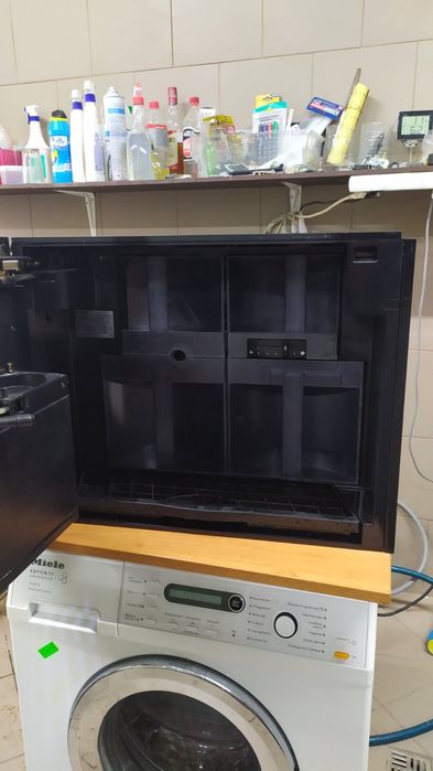 Кофемашина встройка Miele CVA 5060.