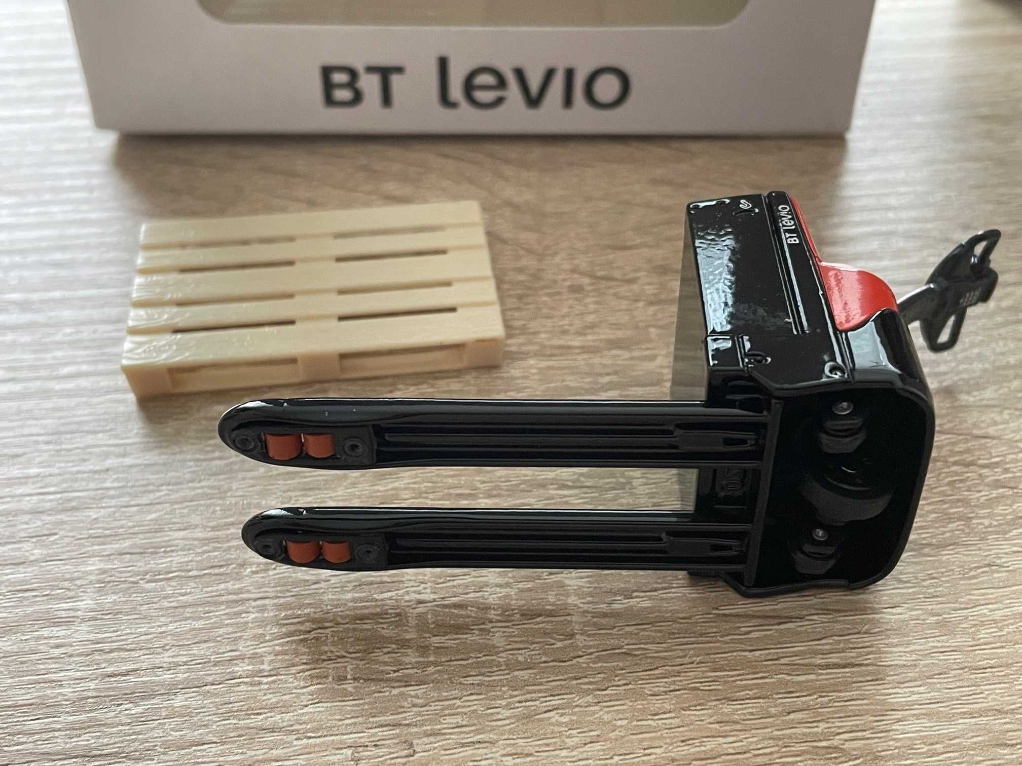Model - wózek widłowy Toyota BT Levio