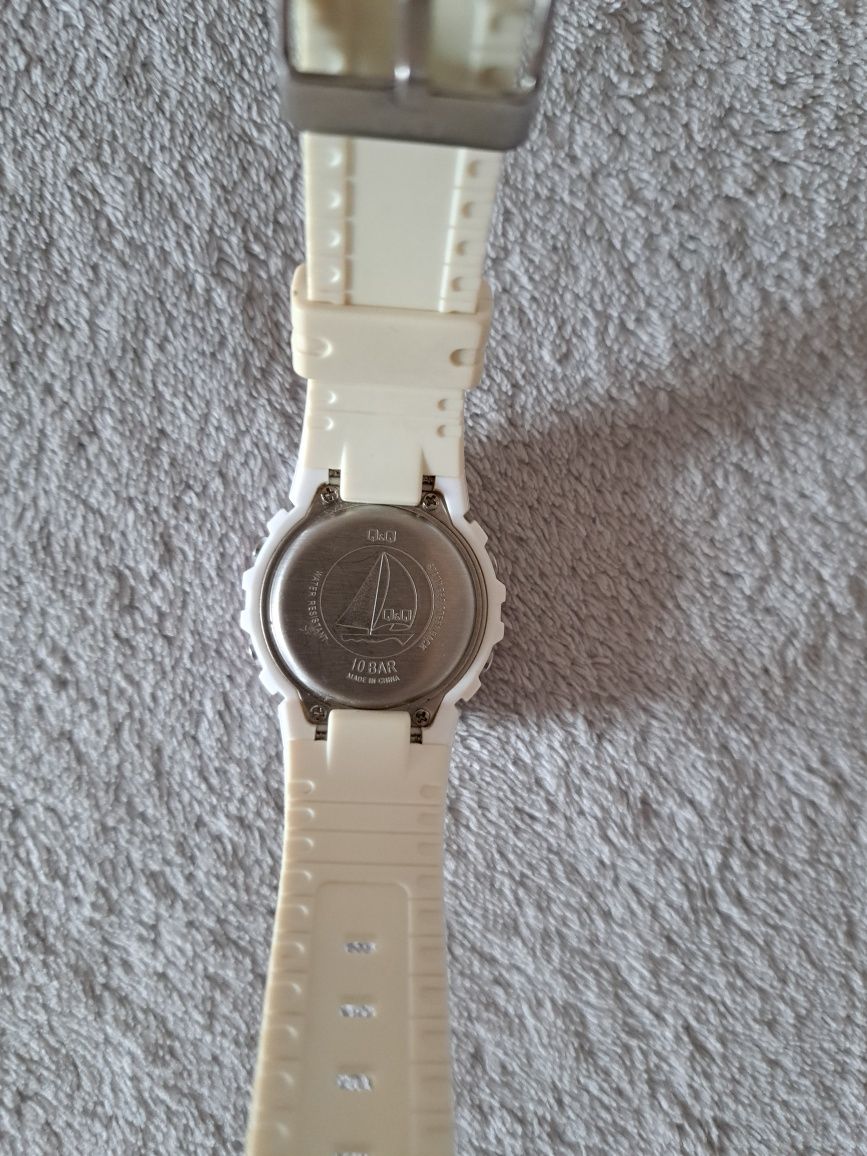 zegarek dzieciecy Q&Q M138-002