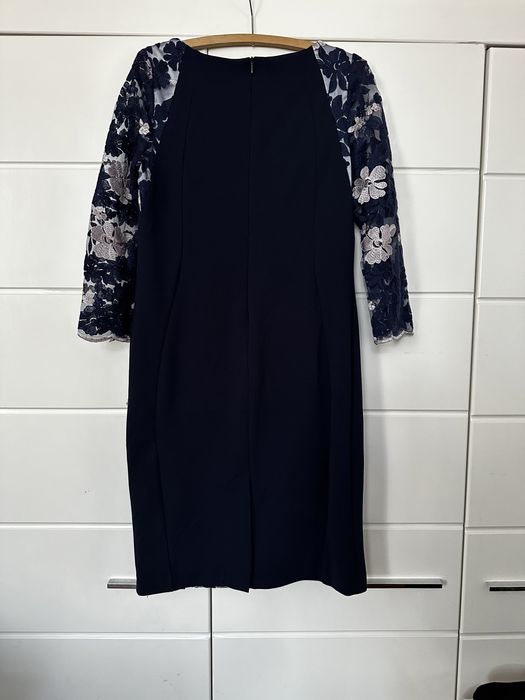 Elegancka sukienka z koronką rozmiar 42