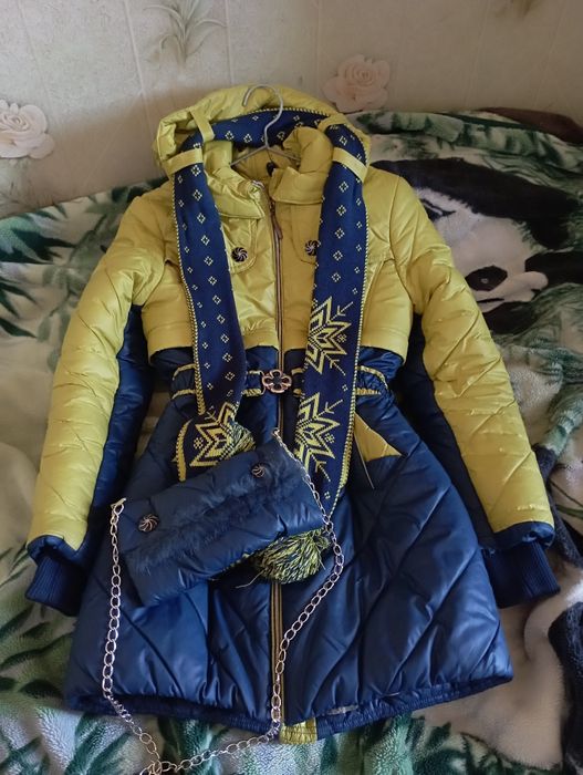 Зимняя женская куртка, р. 42