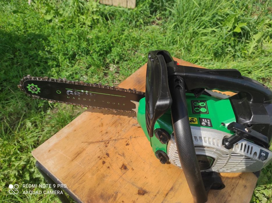 Одноручка сучкоріз пила бензинова бензопила