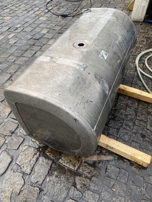 Zbiornik paliwa volvo renault fh 610L