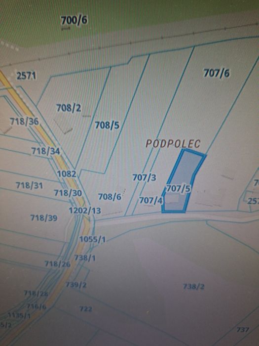 Dzialka z budynkiem gospodarczym Kaniów