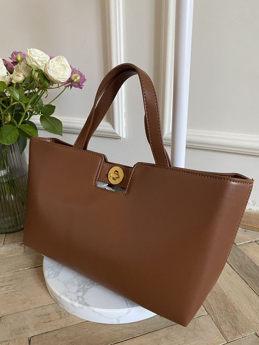 Жіноча Сумка шкіра нова коричнева руда стійка сумка