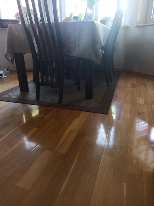 Zestaw stół i krzesła