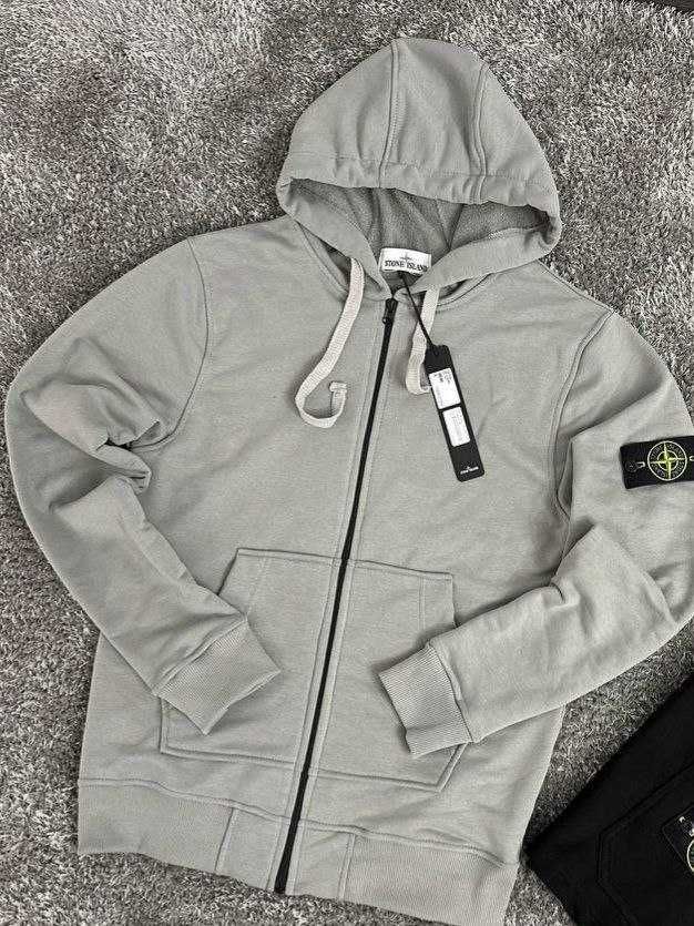 Zip Hoodie Stone Island ; Колір сірий ,з бірками Стан Новий