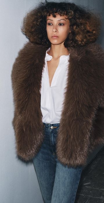 Коротка шубка Zara зі штучного хутра