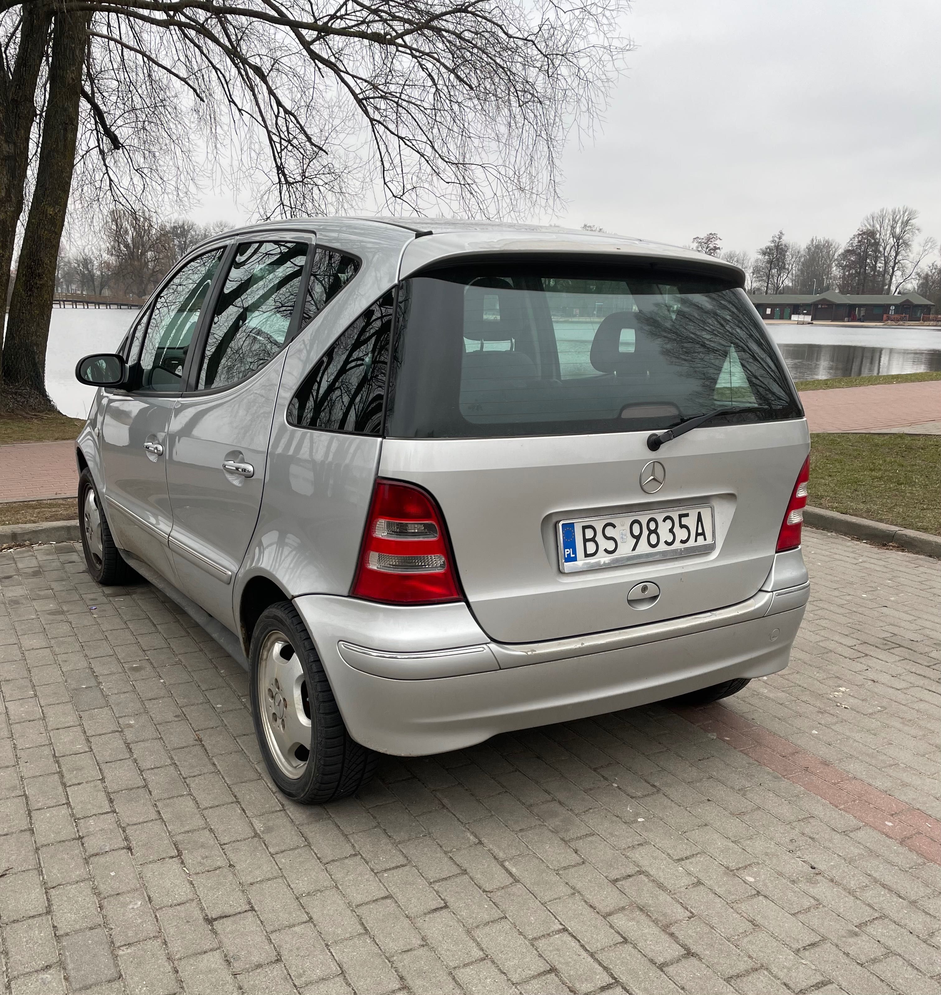 Mercedes-Benz A160L