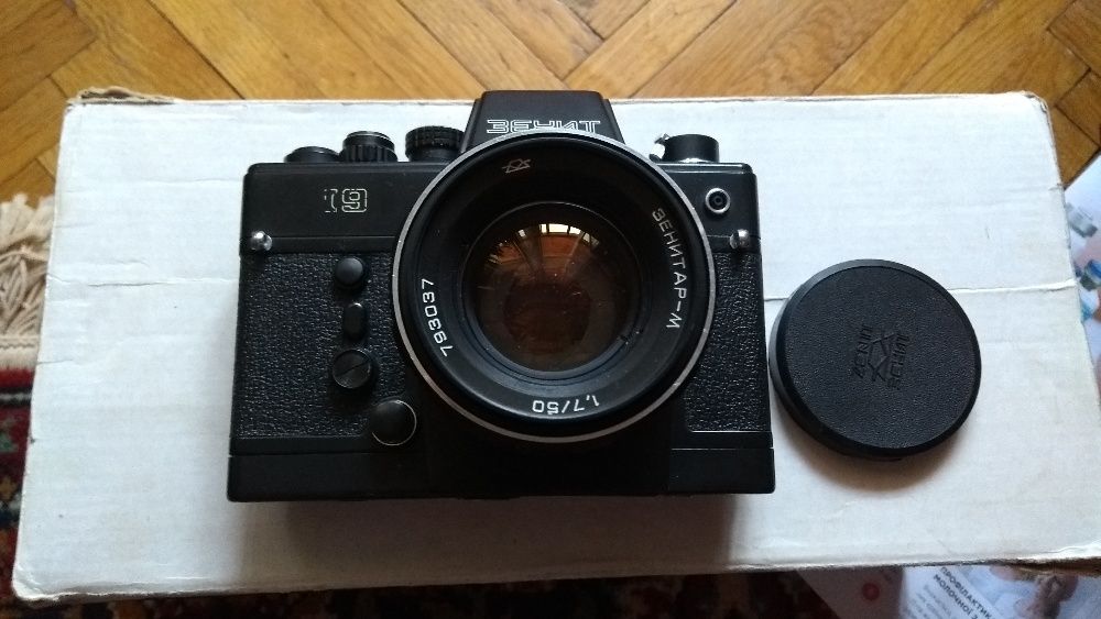 Объектив из СССР зенитар 1,7/50 светосильный