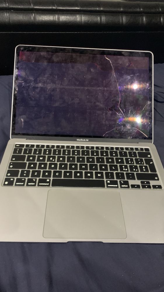 Macbook M1 8gb ram 256gb