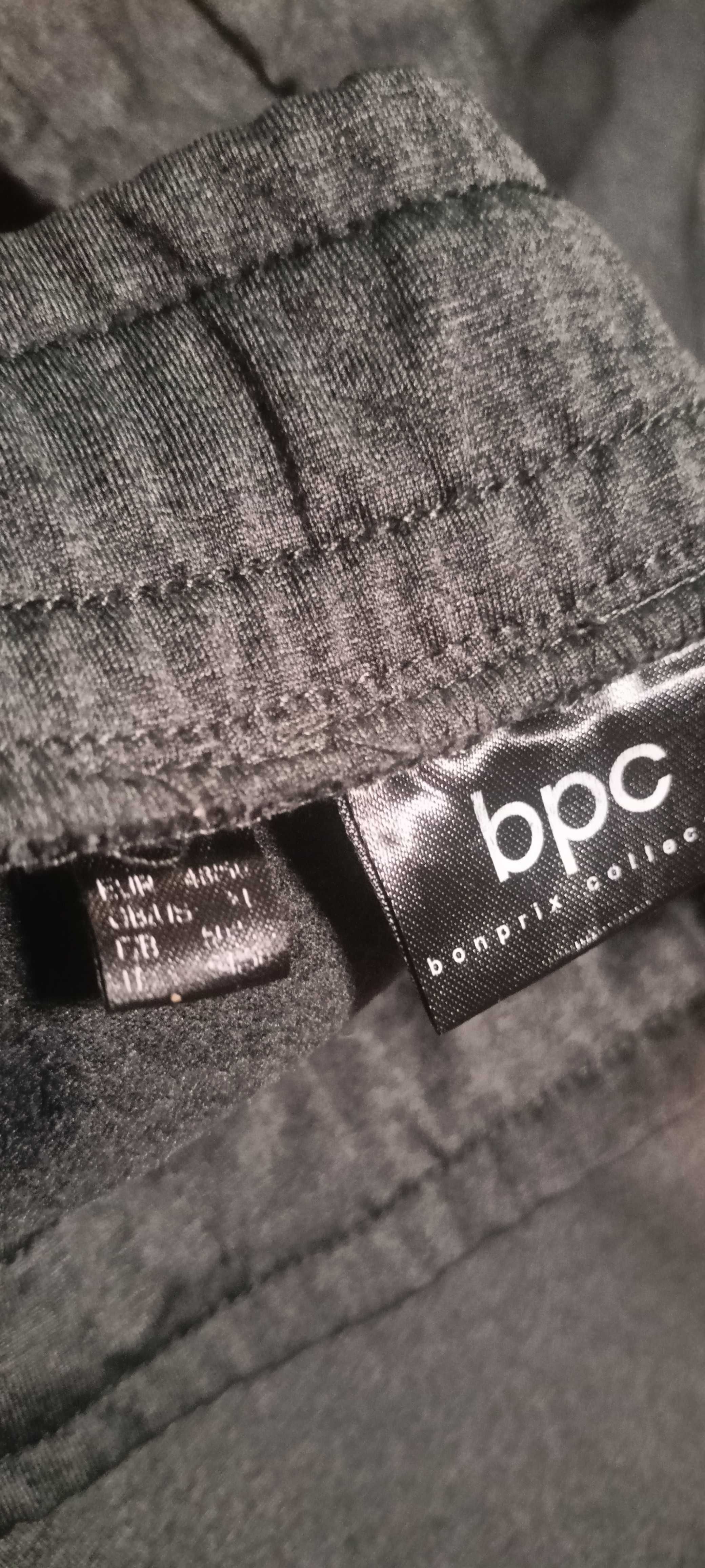 Spodnie dresowe męskie z lejącego materiału 2XL/3XL