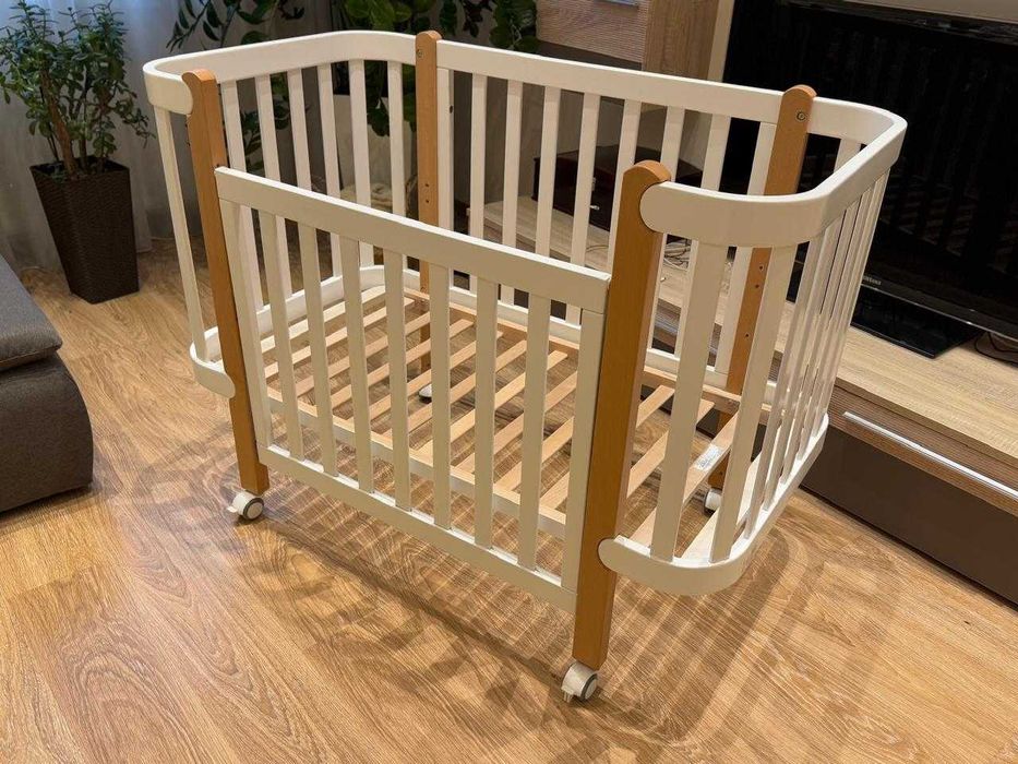 Ліжко дитяче Верес (Veres) Монако біло-букове на білих колесах