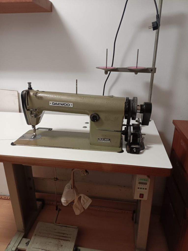 Maquina de costura industrial daewoo