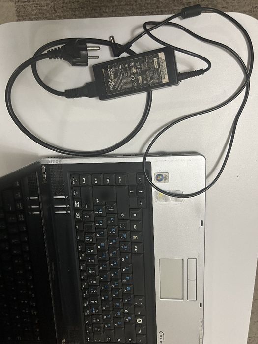 Рабочий старый ноутбук