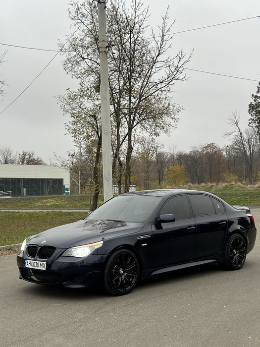 BMW e60, 545i 2003 год