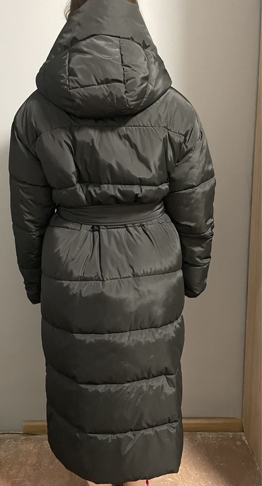 Продам куртку пуховик М