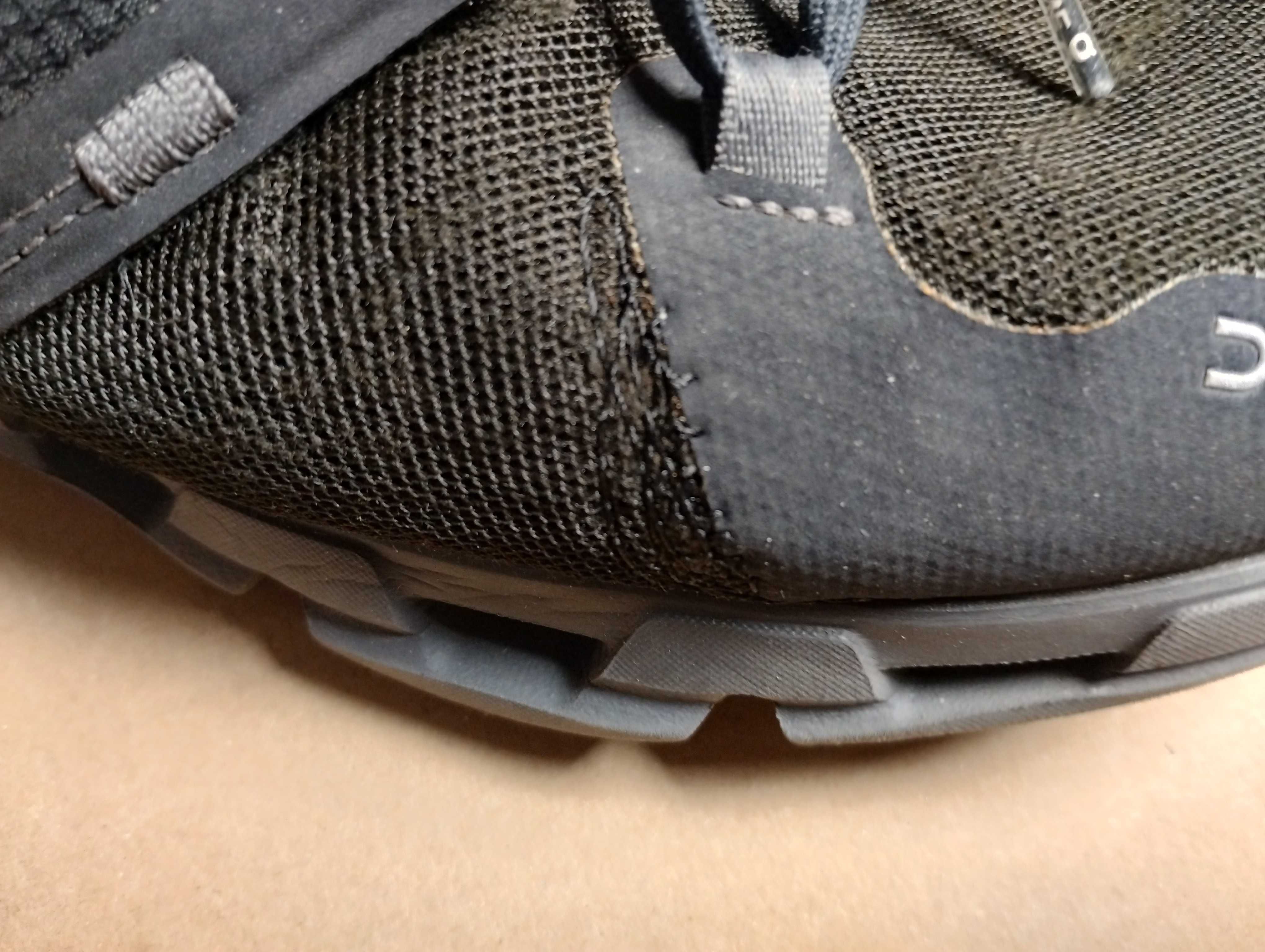 Buty do biegania biegowe ON Running Cloudflyer roz. 47