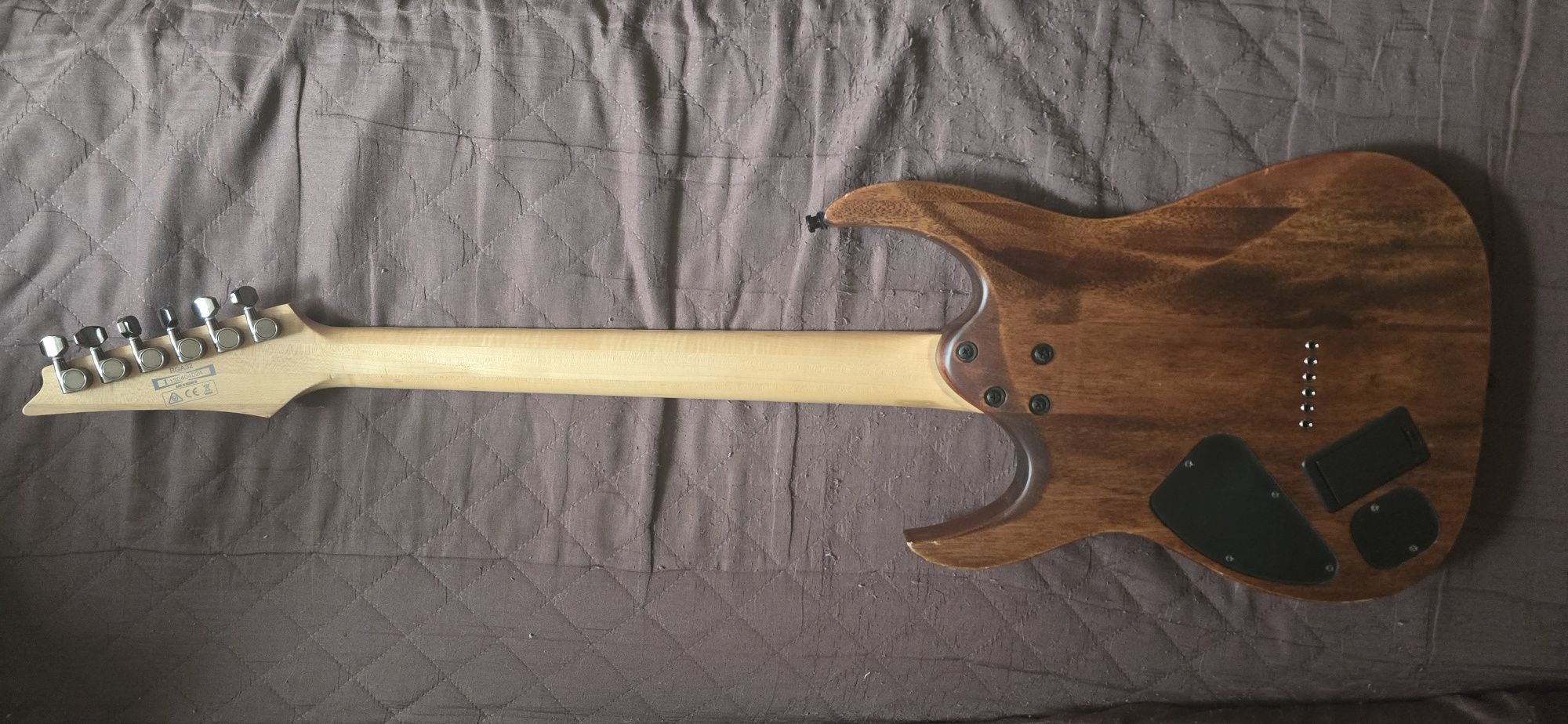 Super cena.  Ibanez  rga32