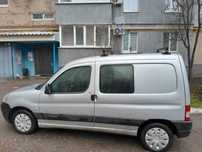 Стальные перекладины TD в штатное место Citroen Berlingo с зацепом