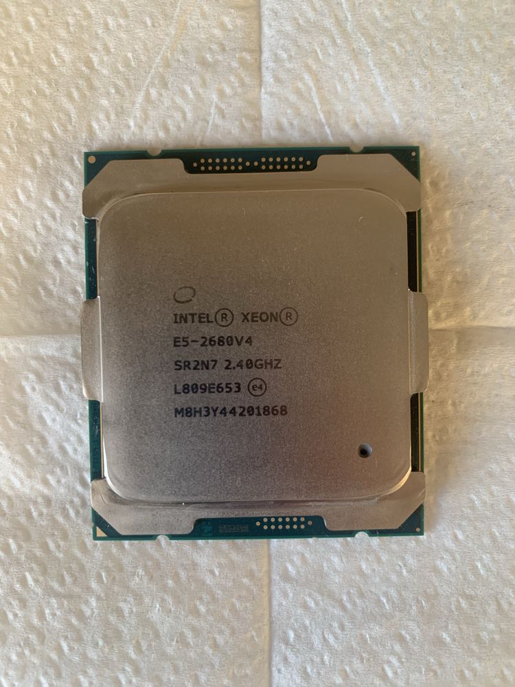 Процесор Intel Xeon E5-2680 v4 2.40GHz 14 ядер LGA2011-3