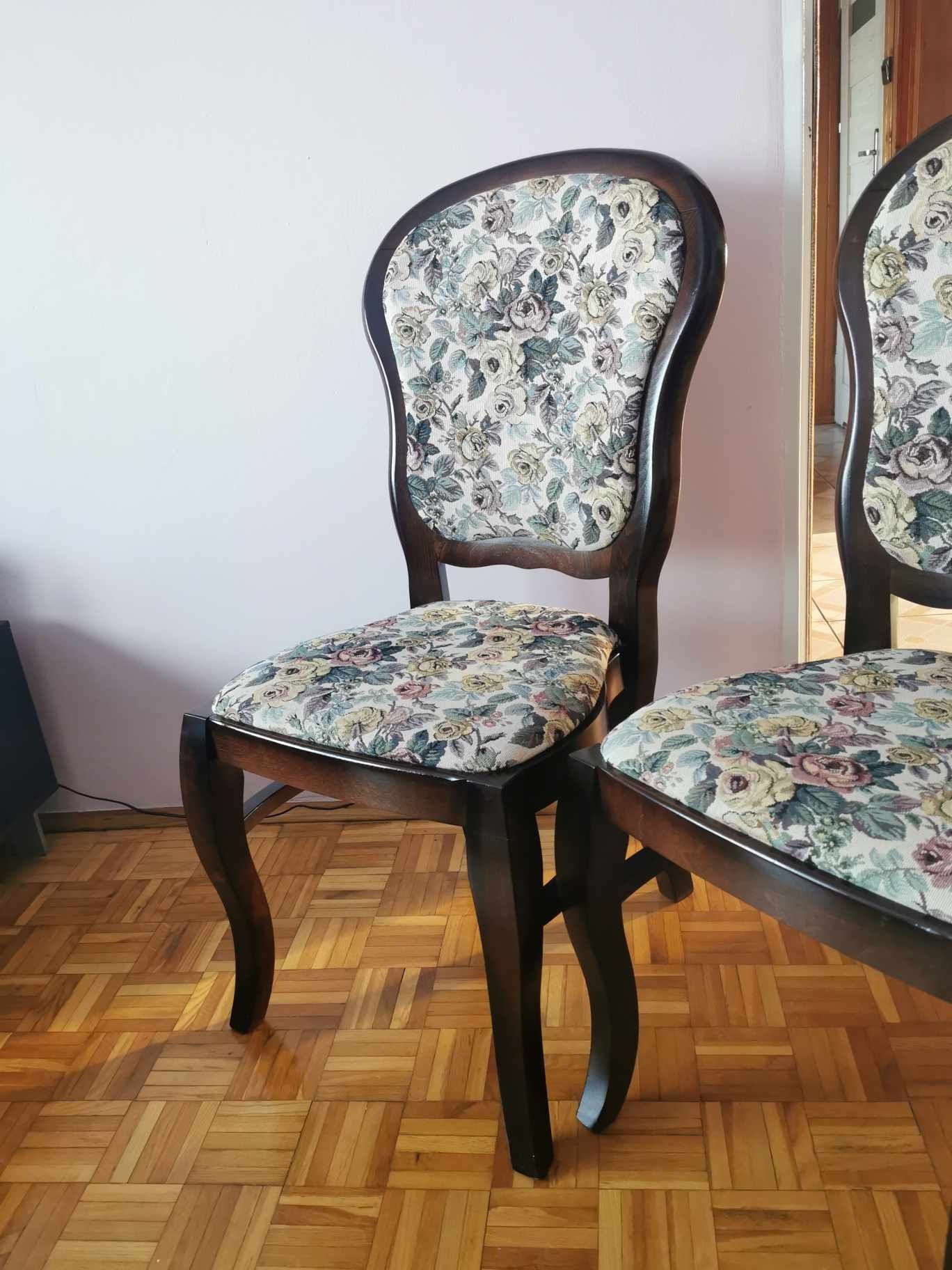 Stół i krzesła stylowe