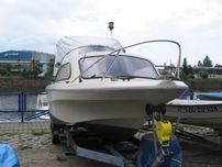 Łódź motorowa- kabinowa 5 m x 2m  silnik YAMAHA 50 KM 4- suw+przyczepa