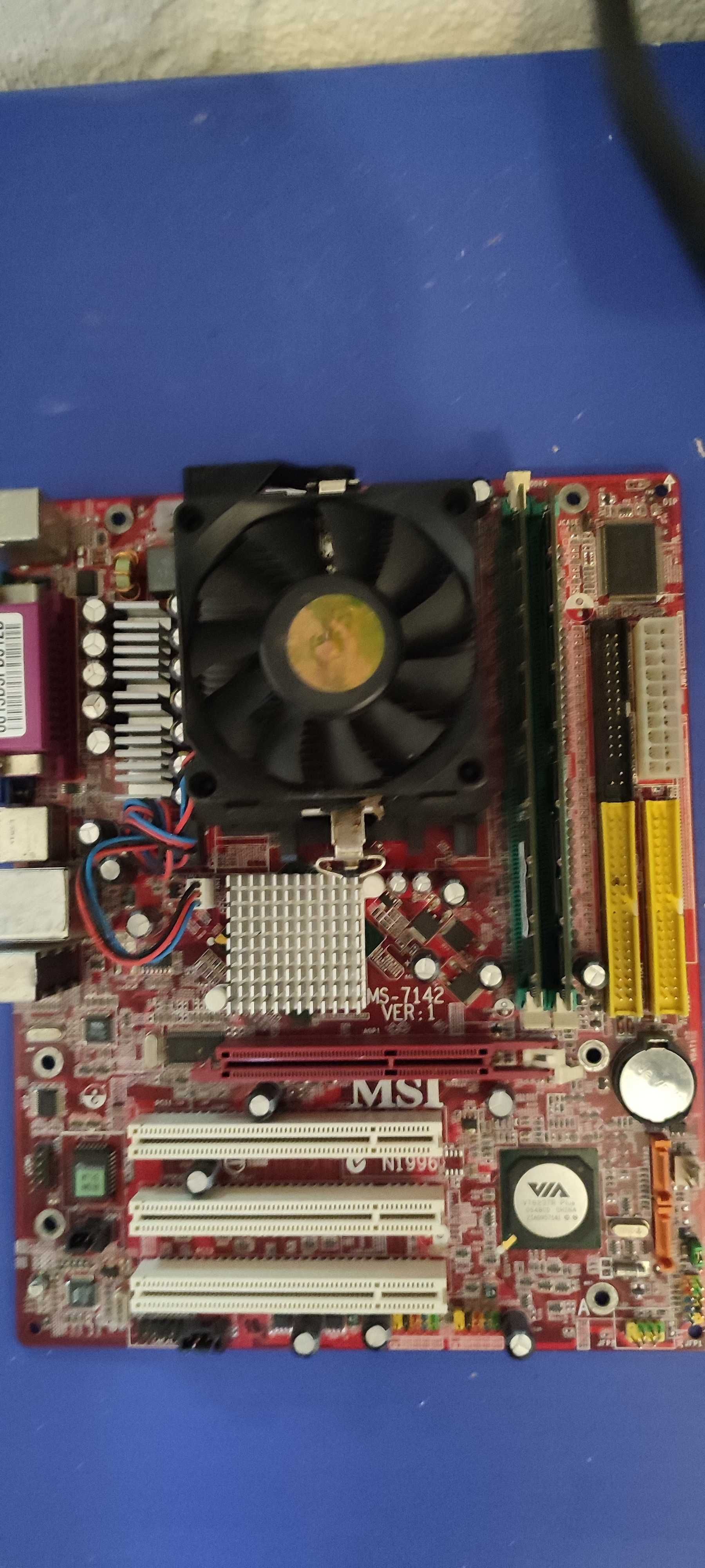 Board MSI antiga com AMD septron