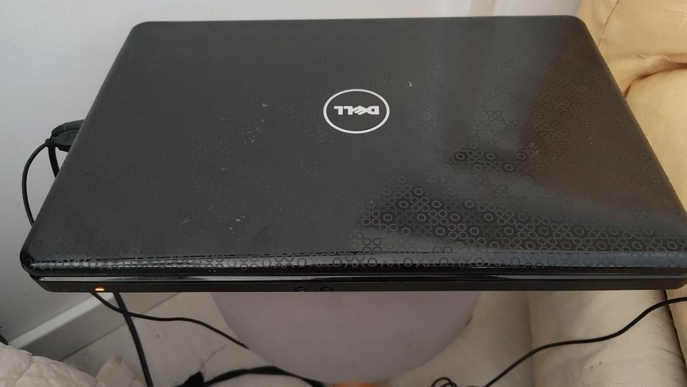Portátil Dell 15" 4GB pentium dual core 2.30 Ghz