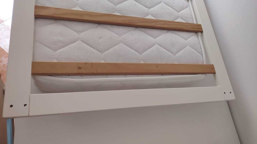 Cama tipi da marca Zyppy com colchão