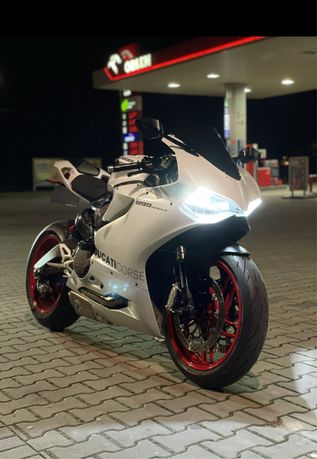 Ducati Panigale 899