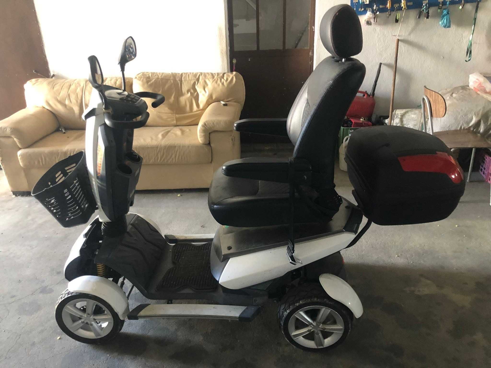 Scooter mobilidade reduzida