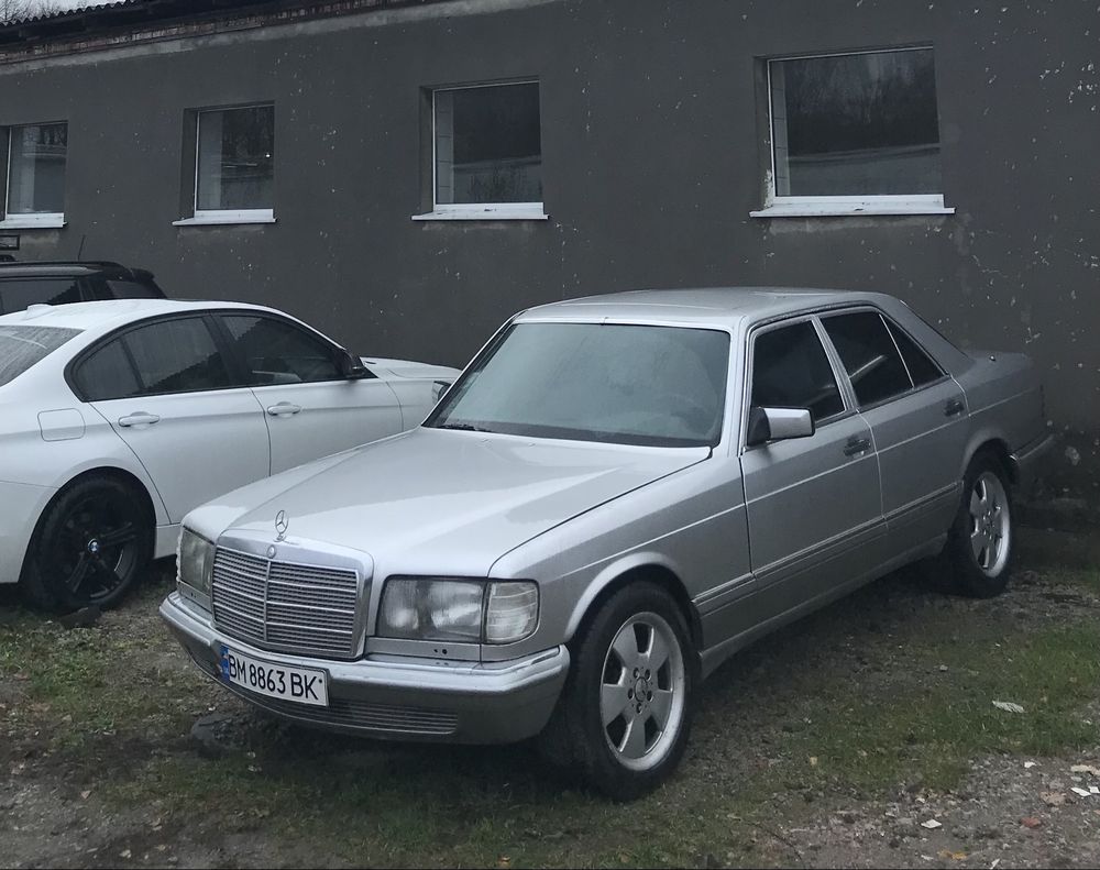 Mercedes-Benz S-Class W126 (300SE 1988)