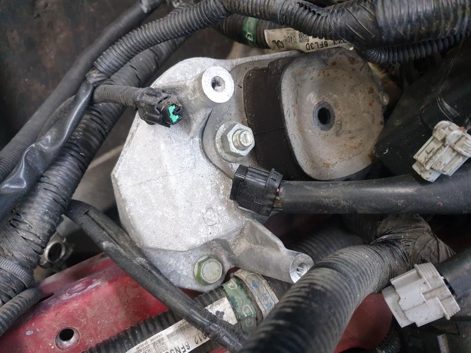 Apoio da caixa NISSAN X-Trail (T32)